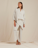 Elton Blouse, Natural