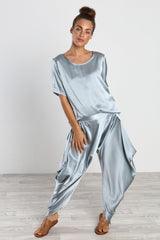 Loni Tee, Silk