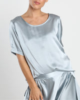 Loni Tee, Silk